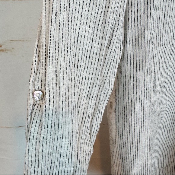 Tahari | 100% Linen Striped Button Down Shirt, S - Picture 6 of 8